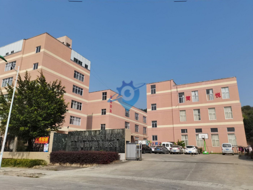 多栋标准厂房房东直租,交通便利,单层面积可选758、1060、1388、1552