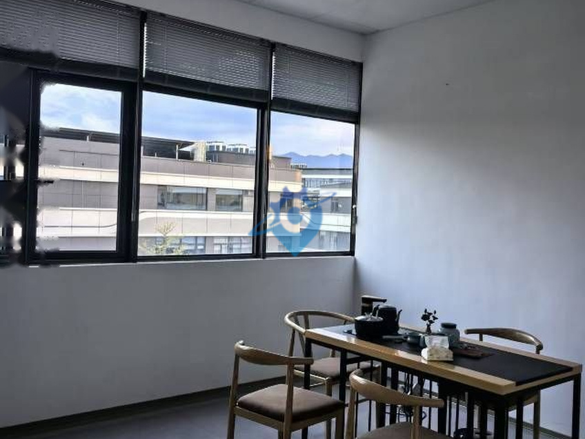400平方办公+400露台